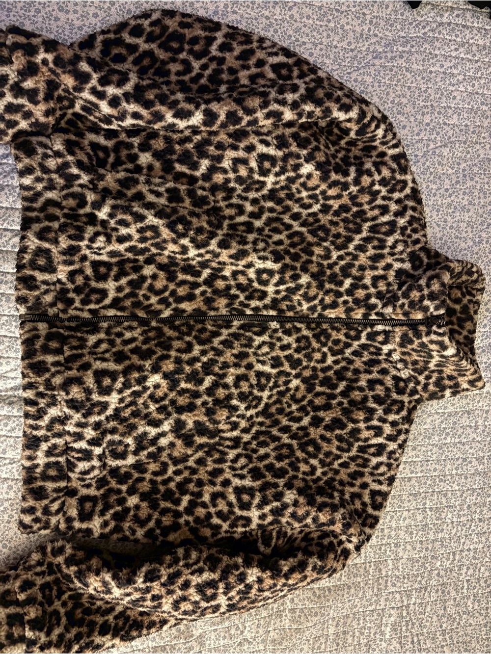 American Eagle Leopard Cropped Sherpa Jacket